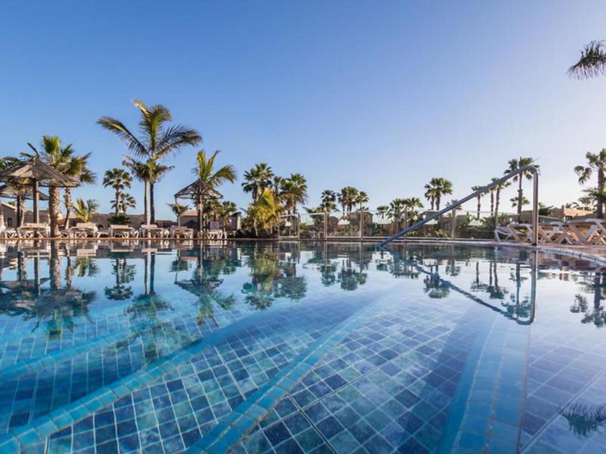 Family Apartment 1 Bedroom With Pool View 2 - Oasis Duna Resort Corralejo Exteriör bild