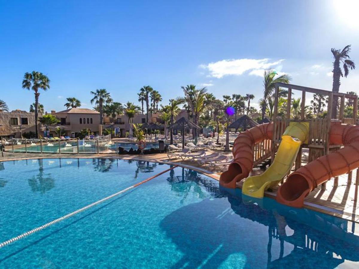 Family Apartment 1 Bedroom With Pool View 2 - Oasis Duna Resort Corralejo Exteriör bild